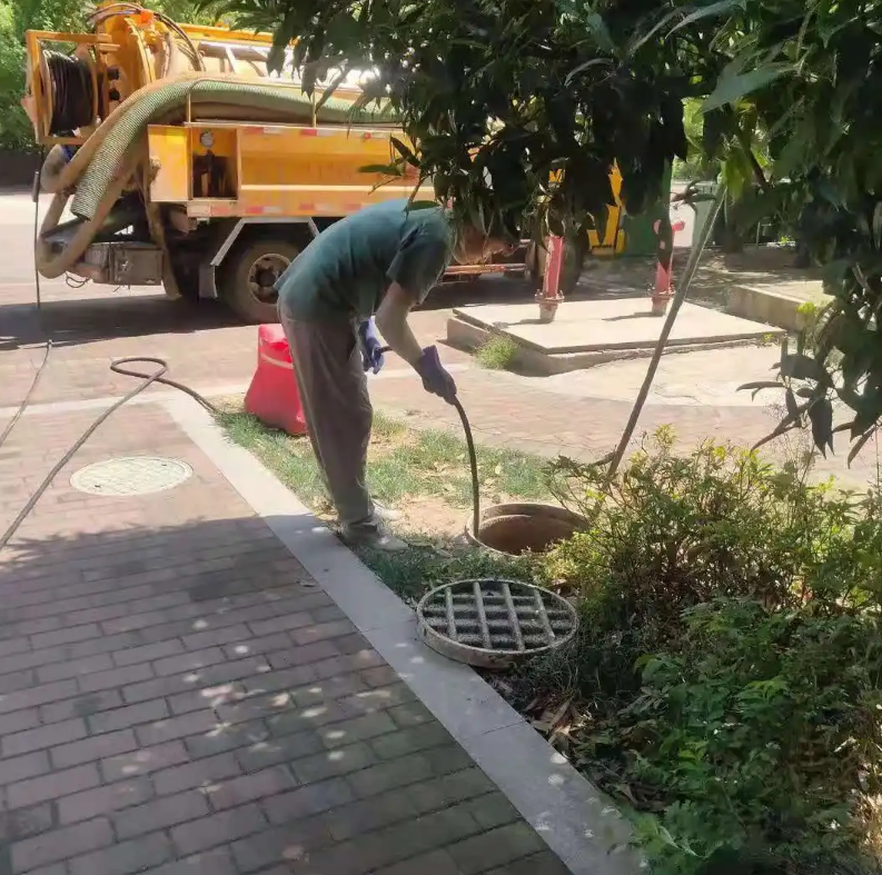 淮阴市政排污管道清淤疏通——专业团队，让您全程省心！